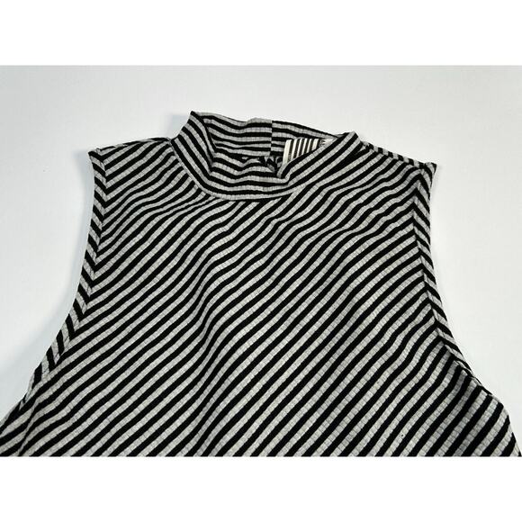 Free People Sleeveless Mock Neck Asymmetrical Hem Striped Gray Black Medium NWOT - Picture 5 of 10